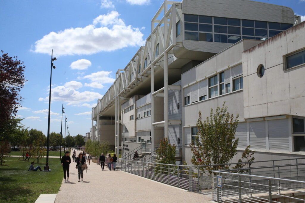 Photo de l'UFR Droit, et Sciences économique et politique